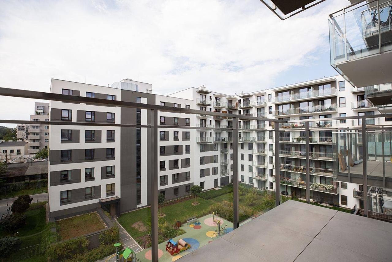 Easy & Comfortable, With Balcony, Very Close To The Center Warszawa Exteriör bild