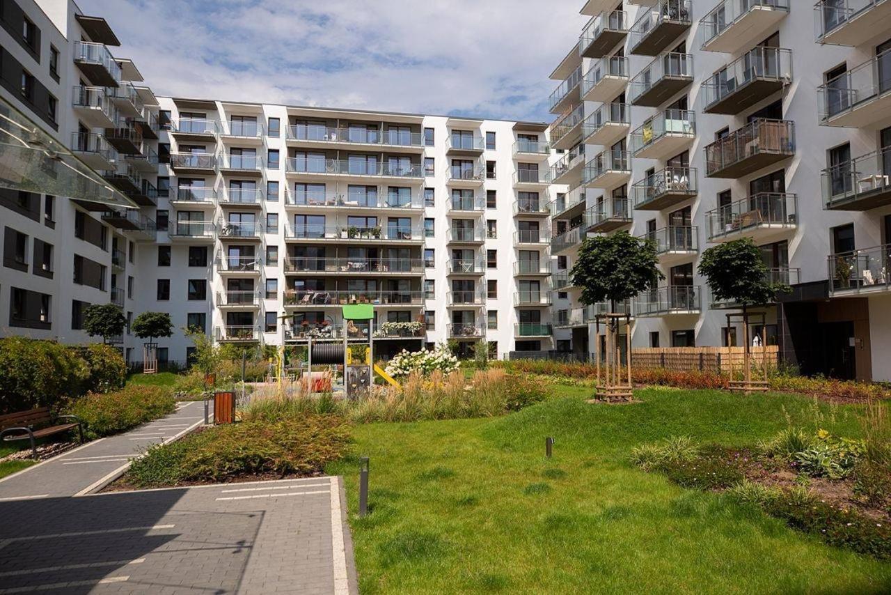 Easy & Comfortable, With Balcony, Very Close To The Center Warszawa Exteriör bild
